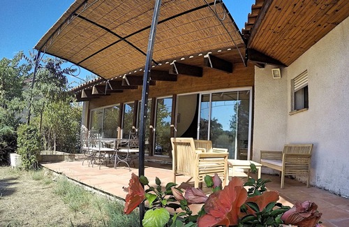 Valflaunes Villa | Inviting Villa at the Foot of Pic-Saint-Loup with Pool