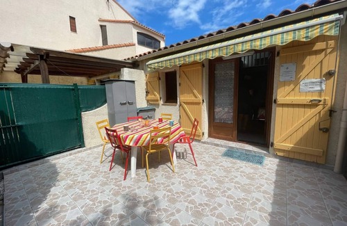 Argeles Plage House | Villa Argelès-sur-Mer: Oceanfront Retreat for 6 Guests