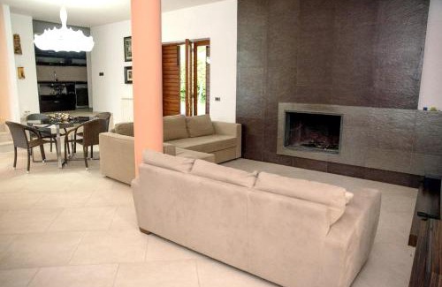 Alvignano Villa | Private Pool Villa with Garden in Alvignano Awaits You