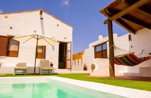 Antigua Villa | Elegant Villa in Antigua with Private Pool and Pet-Friendly