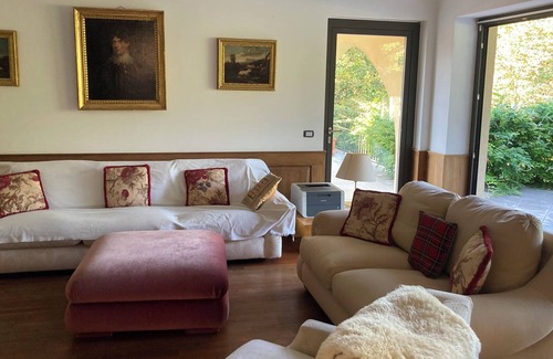 Zona LI La Storta House | Charming Villa in beautiful garden 20 km from Rome on the Olgiata Golf Course