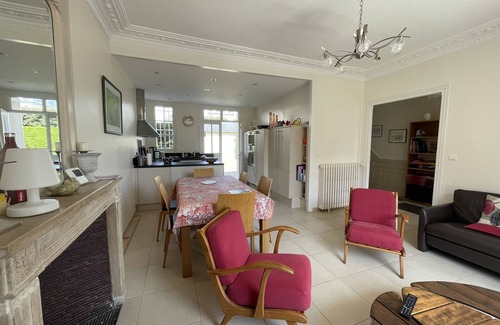 Cabourg House | Oceanfront Villa Cabourg: 5 Bedrooms for Family Getaways