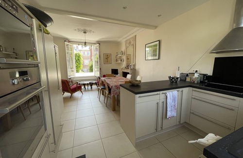 Cabourg House | Oceanfront Villa Cabourg: 5 Bedrooms for Family Getaways
