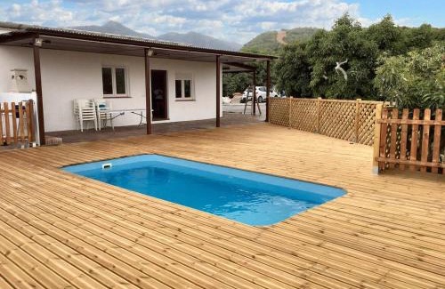 Coin Villa | Relaxing Villa in Coin with Pool and Large Garden Escape