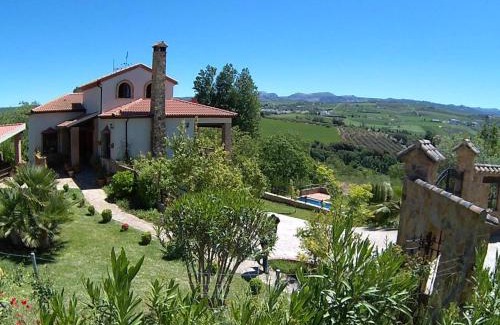 Ronda Villa | Elegant Villa in Ronda with Pool and Pet-Friendly Perks