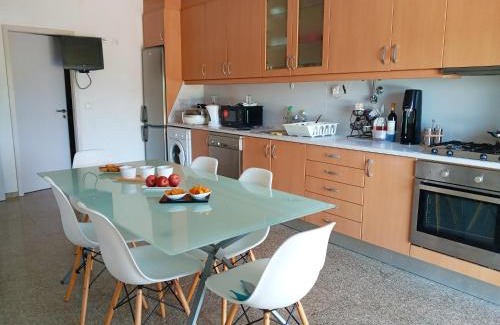 Vila Verde Villa | Discover a 3-Bedroom Villa with Pool & Garden in Sao Miguel