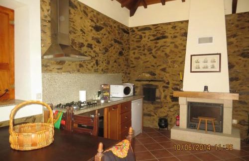 Espinho Villa | Discover Villas in Anta, Portugal with Pool & Pet Friendly