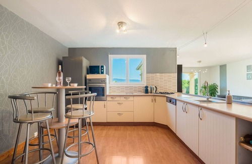Les Vans Villa | Idyllic Villa in Vans with Private Pool and Ideal Amenities