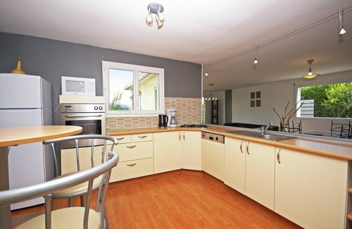 Les Vans Villa | Idyllic Villa in Vans with Private Pool and Ideal Amenities