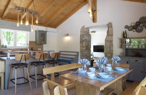 Malinska-Dubasnica Villa | Charming Villa Oliveti with Pool & Sauna