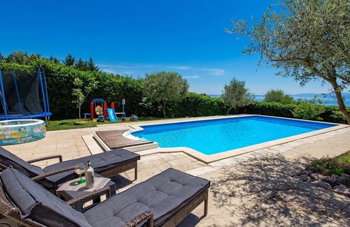 Sarsoni Villa | Charming Villa Petra with swimming pool