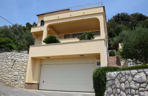 Rab Apartment | Relaxing Villa Rab with Hot Tub & Family-Friendly Amenities
