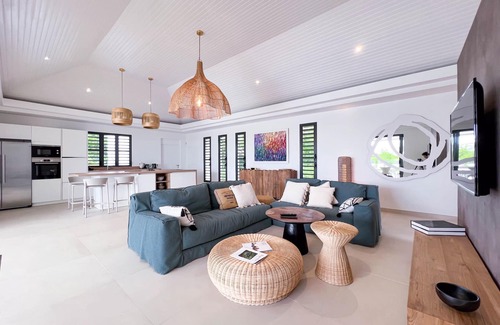 Saint-Francois Villa | Villa Felicita: Ocean View Retreat with Private Pool