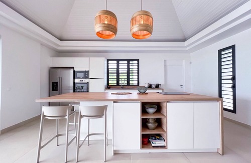 Saint-Francois Villa | Villa Felicita: Ocean View Retreat with Private Pool