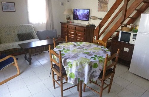 Port Leucate Villa | Villa Port Leucate: Oceanfront Retreat for 6 Guests