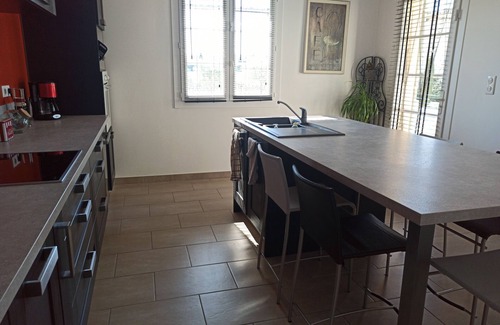 Gard Rhodanien Villa | Inviting Villa with Pool for 8 Guests - Rated 9.4/10
