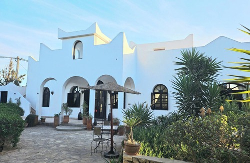 Essaouira Villa | Idyllic Villa with Private Pool & Ocean View, Rated 9.8