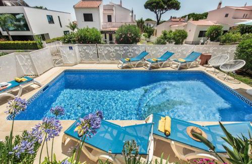 Quarteira Villa | Beautiful Villa in Popular Vilamoura with Pool & High Rating