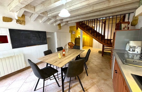 Saint-Cyprien House | Charming village house nestled in a busy medieval village of Black Périgord