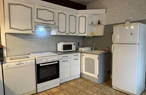 Billy Cottage | Cozy Gite Billy: Family-Friendly Getaway with Spa & Kitchen