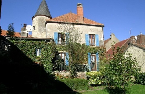 Billy Cottage | Cozy Gite Billy: Family-Friendly Getaway with Spa & Kitchen