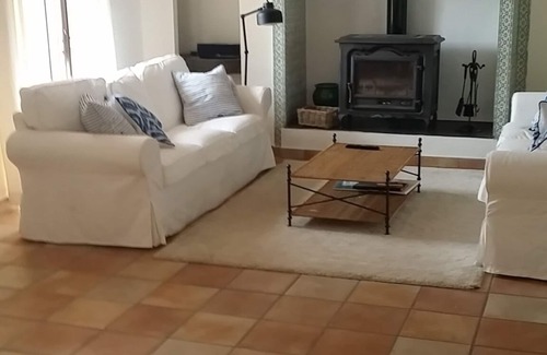 Alignan-du-Vent House | Relaxing Vineyard Escape with Pool and Ocean Views
