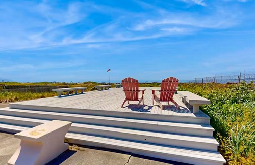 Oak Harbor House | Serene Water View Retreat with Deck and Wood-Burning Fireplace