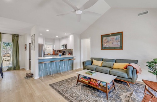 Russellville House | Inviting Waterfront Retreat with Lake Access & Game Room