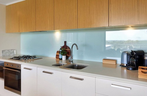 Darwin City Centre Apartment | Charming Waterfront Lagoon Views + Restaurants