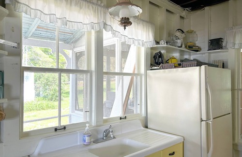 Enfield Cottage | Idyllic Mascoma Lake Cottage with Private Beach & Dock