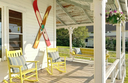 Enfield Cottage | Idyllic Mascoma Lake Cottage with Private Beach & Dock
