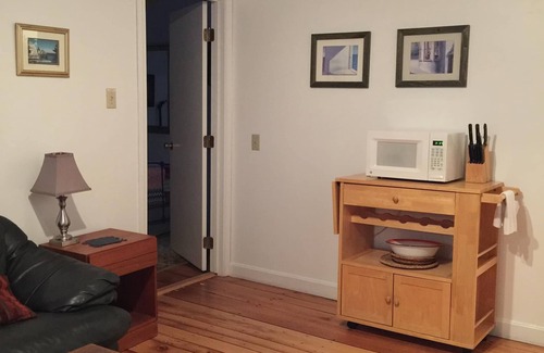 Provincetown Condo | Cozy West End 1 Bd - Steps to Beach & Oceanfront Pool