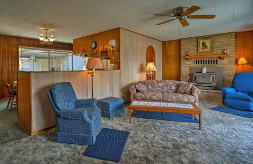 White Bird House | Scenic White Bird Home with Mountain and River Views