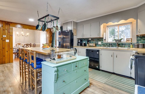 Dryden House | Exceptional Wilton Vacation Rental with Fire Pit & Spa