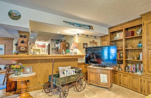 Woodbridge Apartment | Inviting Woodbridge Apt with Porch, Gazebo & Pool Access