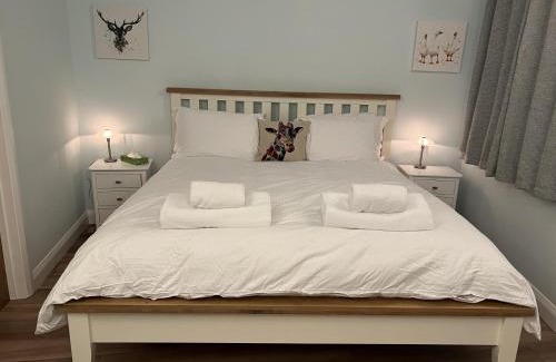 Filby House | Nature Retreat: 1-Bed Lodge with Child-Friendly Amenities