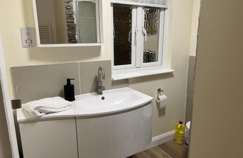 Filby House | Nature Retreat: 1-Bed Lodge with Child-Friendly Amenities
