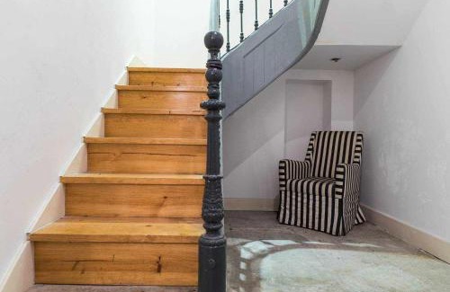 Sao Jose Apartment | Stylish Loft in Lisbon Avenida: Family-Friendly Retreat