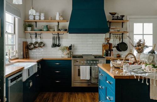 Cambewarra House | Rustic Farmhouse Retreat with Family-Friendly Amenities