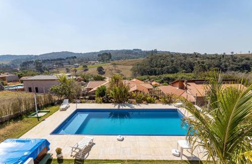 Paruru Villa | Idyllic Country House Retreat, Ibiuna - Pet Friendly & Pool