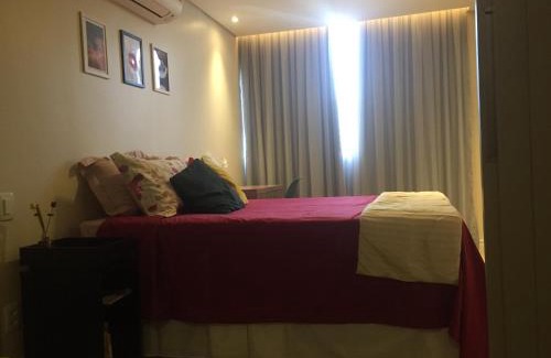 Sudoeste e Octogonal Apartment | Cozy & Inviting Retreat: Guest Rated 9.8, Family-Friendly