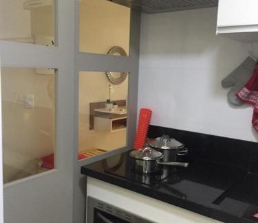 Sudoeste e Octogonal Apartment | Cozy & Inviting Retreat: Guest Rated 9.8, Family-Friendly