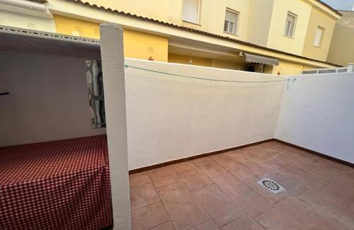 Valdelagrana House | Family-Friendly Retreat at Charran Valdelagrana 12