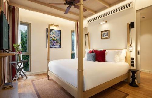 Khao Tao Hotel | Experience Elegance at Charras Bhawan Hotel & Residences