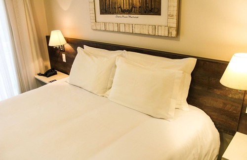 Centro Hotel | Charrua Hotel: Guest Rated 9/10 with Pool & Restaurant