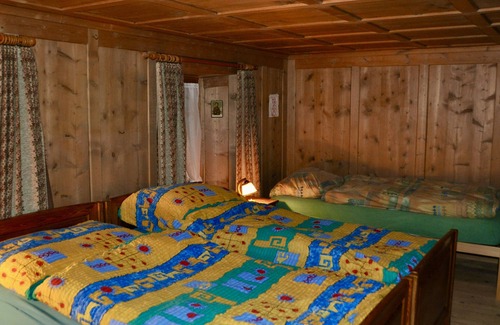Engadin Scoul House | Chasa Genuina - Inviting Retreat with Family-Friendly Amenities