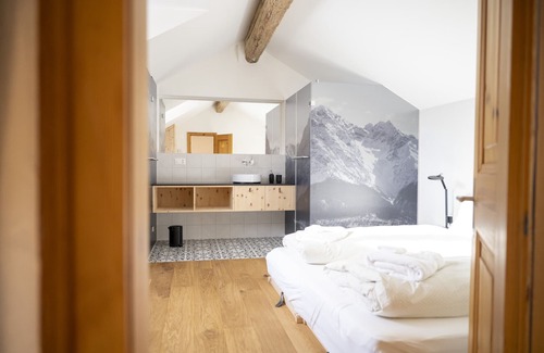 Engadin Scoul Apartment | Discover Chasa Muntanella: Modern 4.5 Room Attic Flat