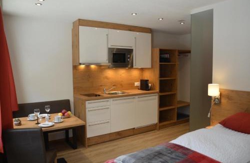 Ravaisch Apartment | Relax at Chasa Ravaischa: Spa and Child-Friendly Retreat