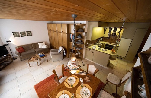 Engadin Scoul Apartment | Chasa Serras - Döpper: Cozy 2.5 Room Flat with Scenic Views