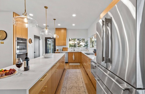 Point Venture House | Chasing Summer - Private Lakefront Luxury on Lake Travis